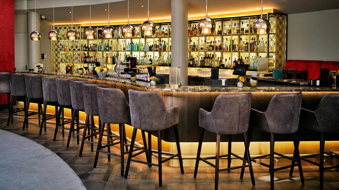 Vila Vita Rosenpark Marburg Экстерьер фото The bar at the restaurant